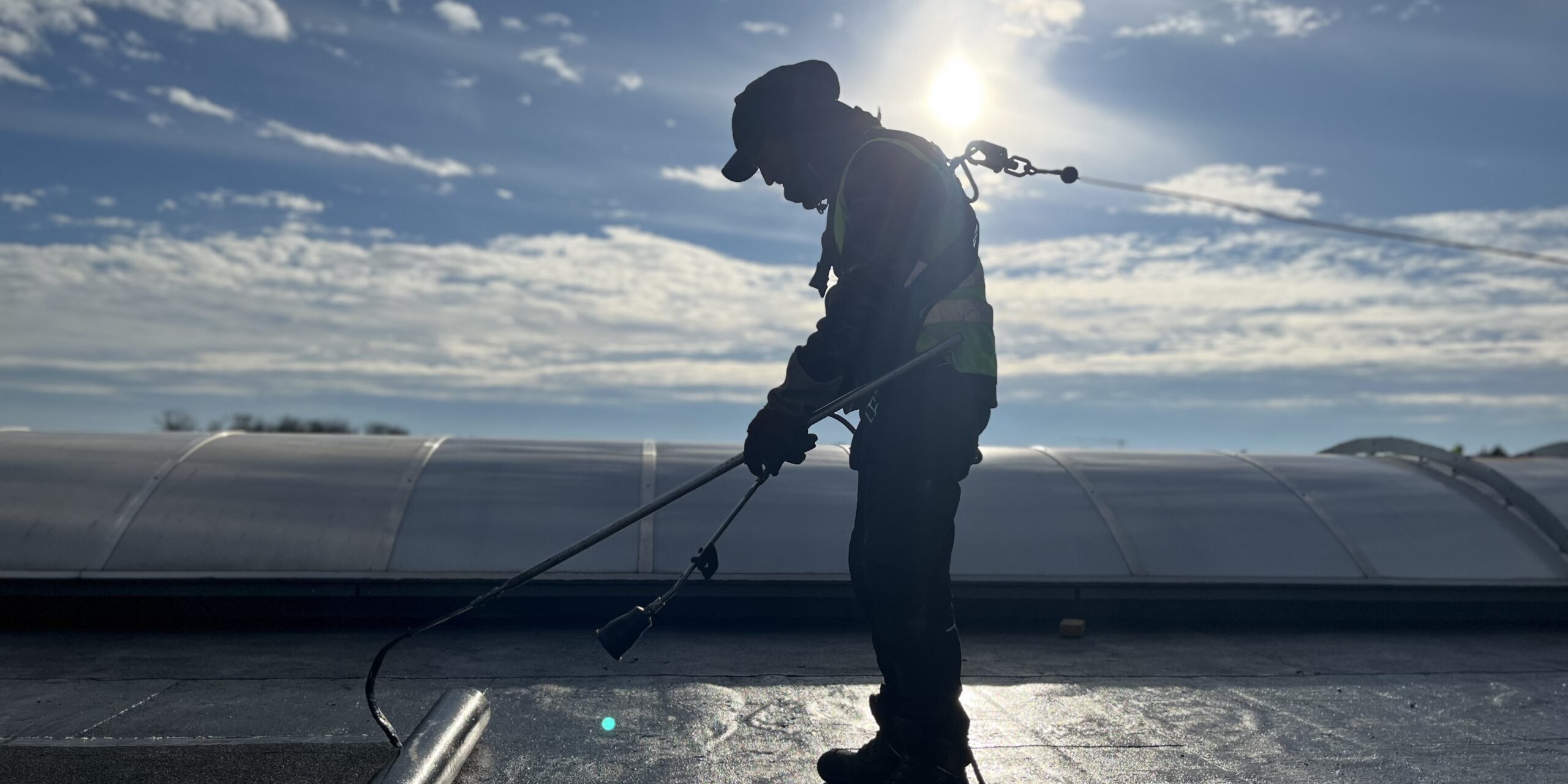Pose d'une étanchéité goudron